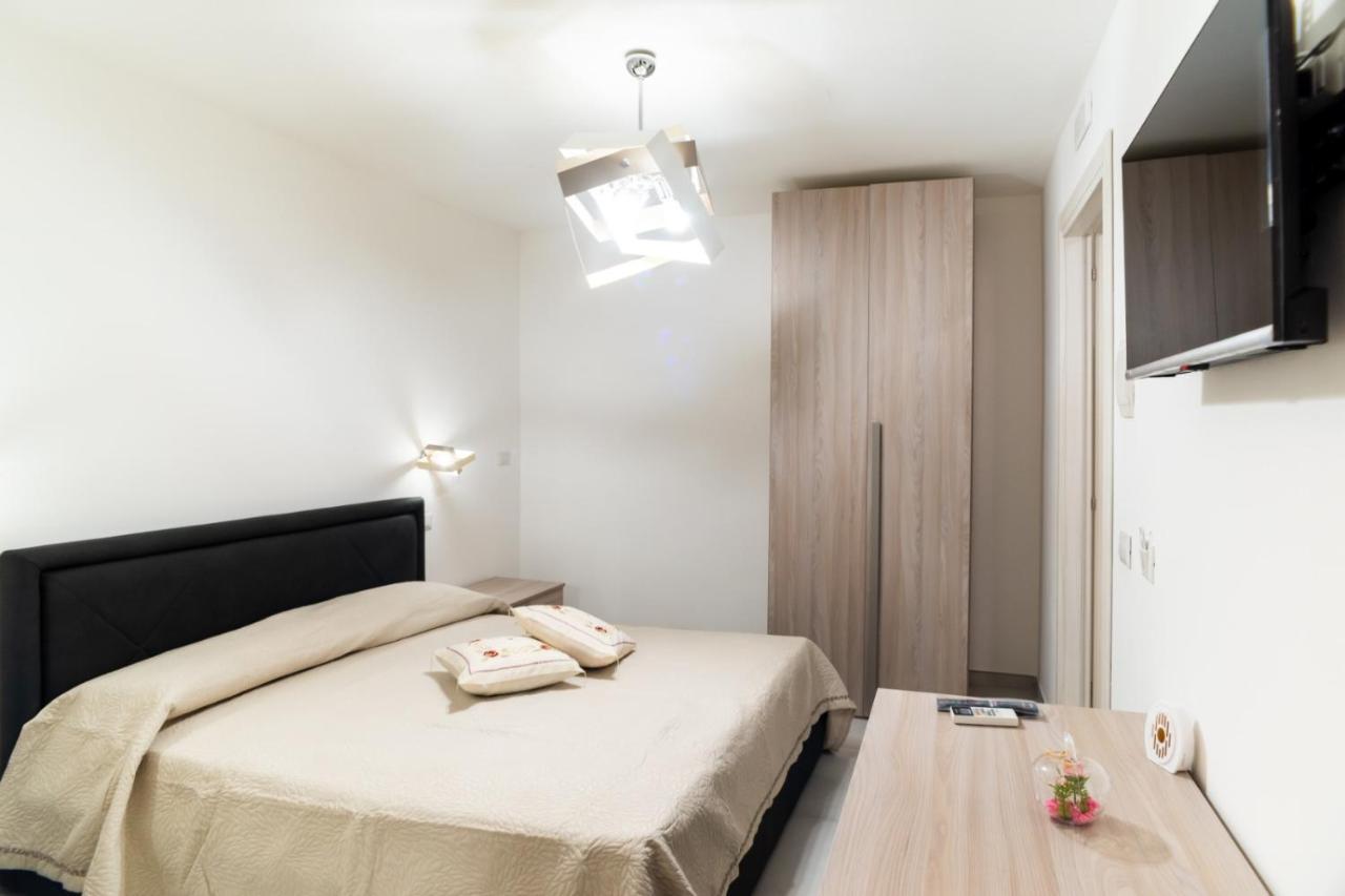 I Parrini Bed & Breakfast Порто Емпедокле Екстериор снимка